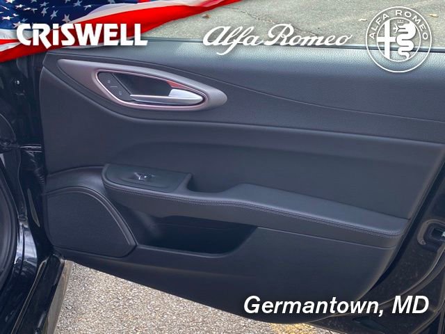 New 2025 Alfa Romeo Giulia AWD image 35
