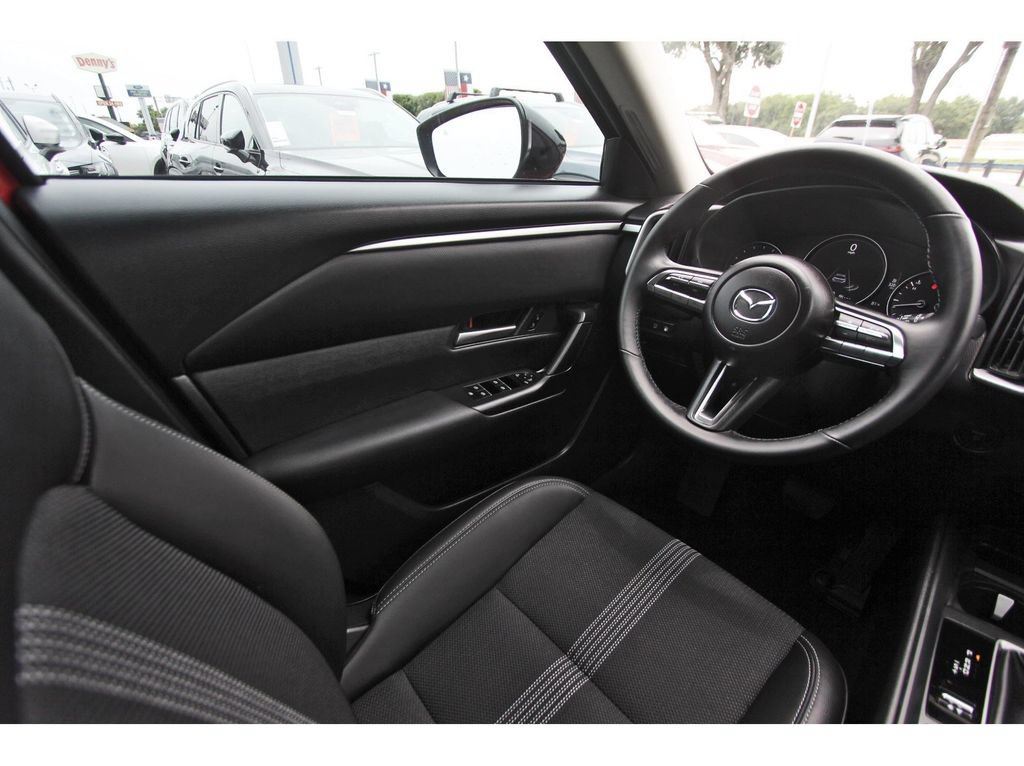 Certified 2025 MAZDA CX-50 2.5 Hybrid w/ Weather Package AWD/4WD image 6