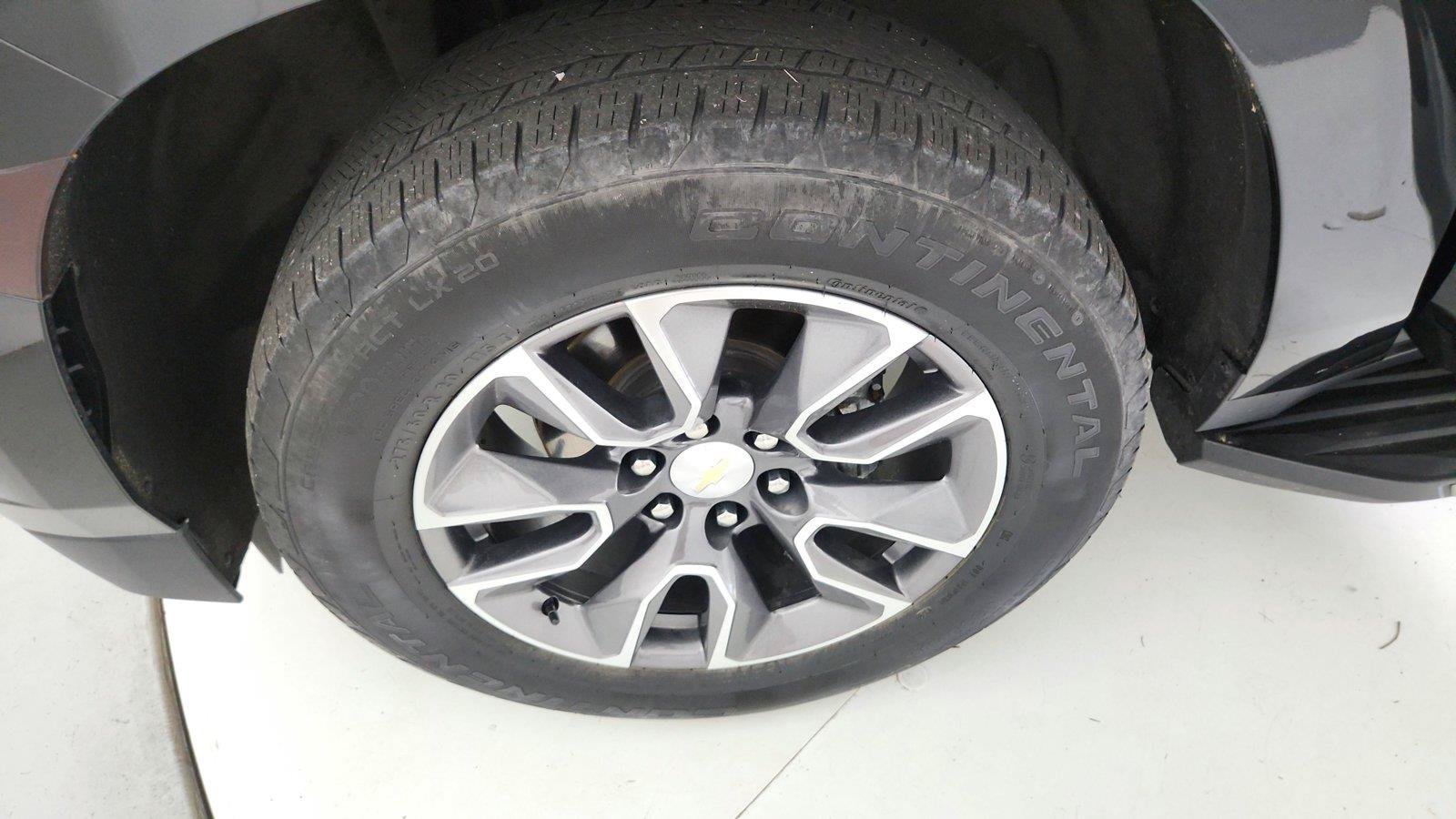 Used 2023 Chevrolet Tahoe LS AWD/4WD image 35
