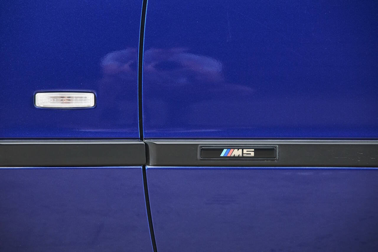 Used 2001 BMW M5 RWD image 24