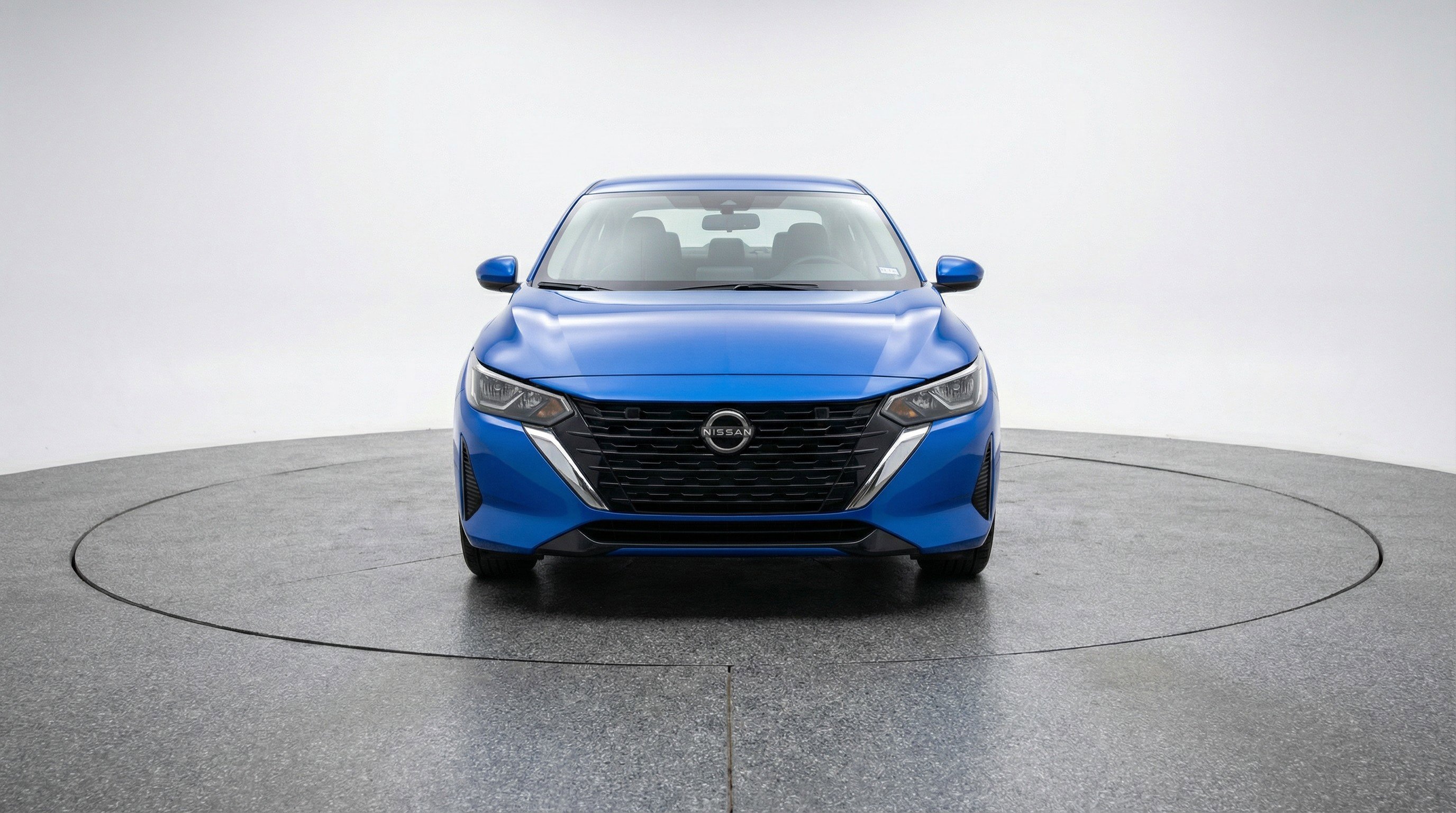 Used 2025 Nissan Sentra SV image 2