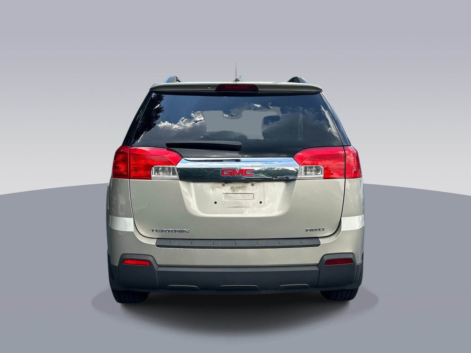 Used 2014 GMC Terrain SLE w/ Convenience Package AWD/4WD image 4