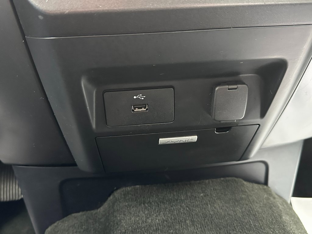 Used 2017 Ford F250 XLT w/ XLT Value Package image 14