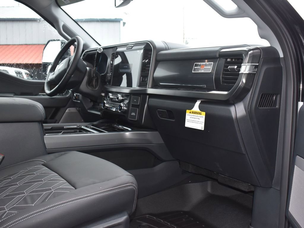 New 2026 Ford F250 Lariat w/ Black Appearance Package image 12