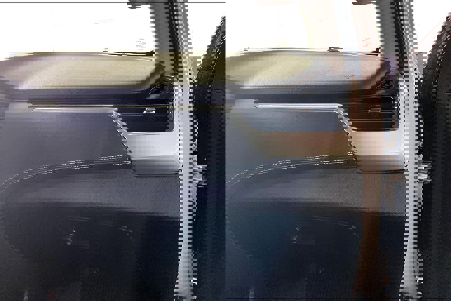 Used 2020 Chevrolet Suburban Premier image 18