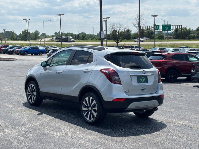 Certified 2022 Buick Encore Preferred AWD/4WD image 3