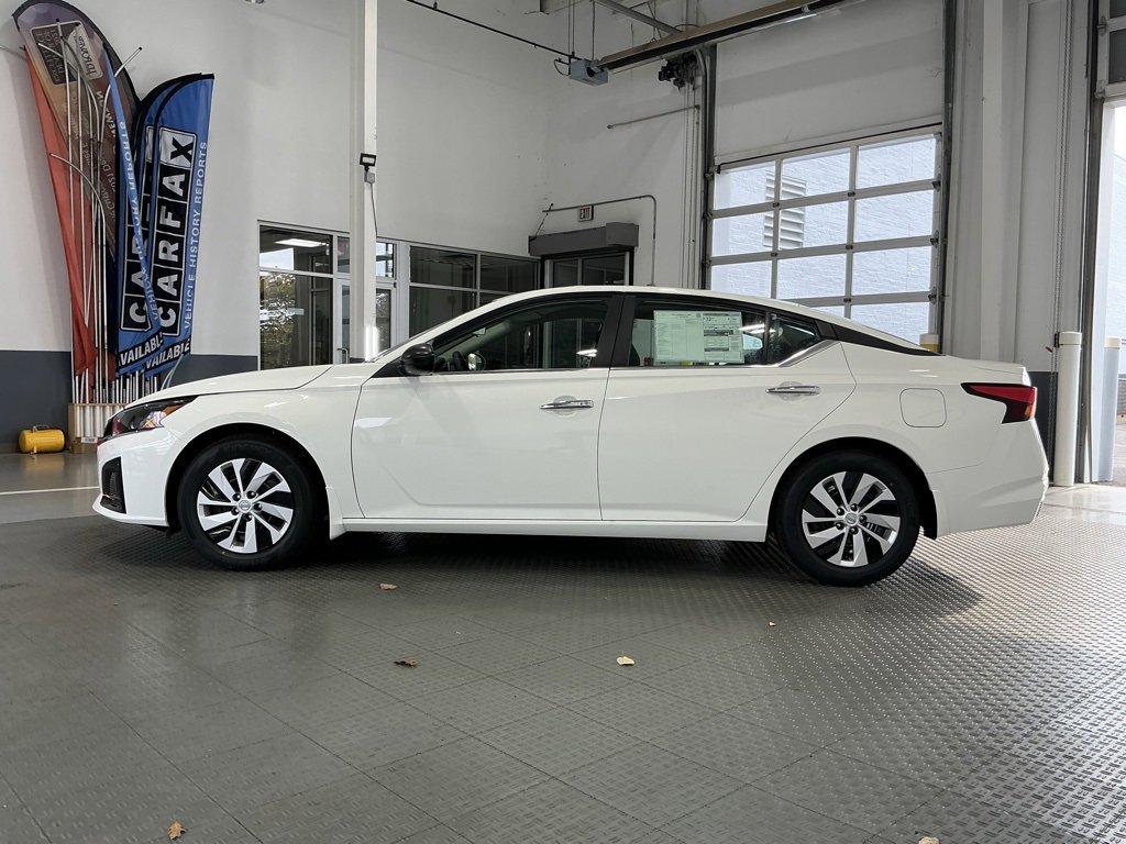 New 2025 Nissan Altima 2.5 S image 5