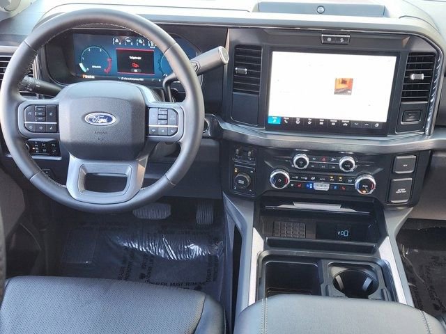 Used 2025 Ford F250 Lariat w/ FX4 Off-Road Package image 28