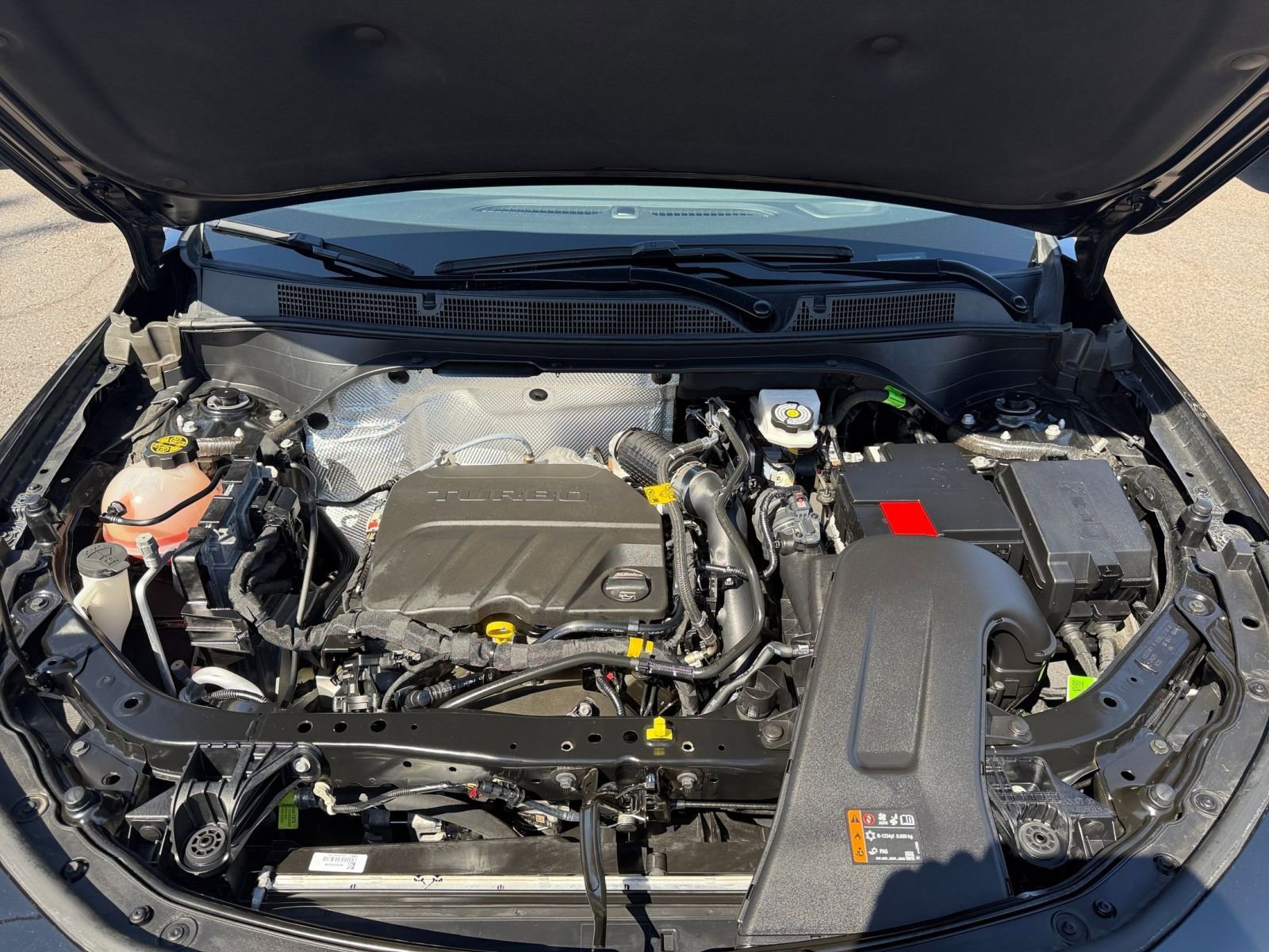 Used 2025 Buick Envista Sport Touring image 31