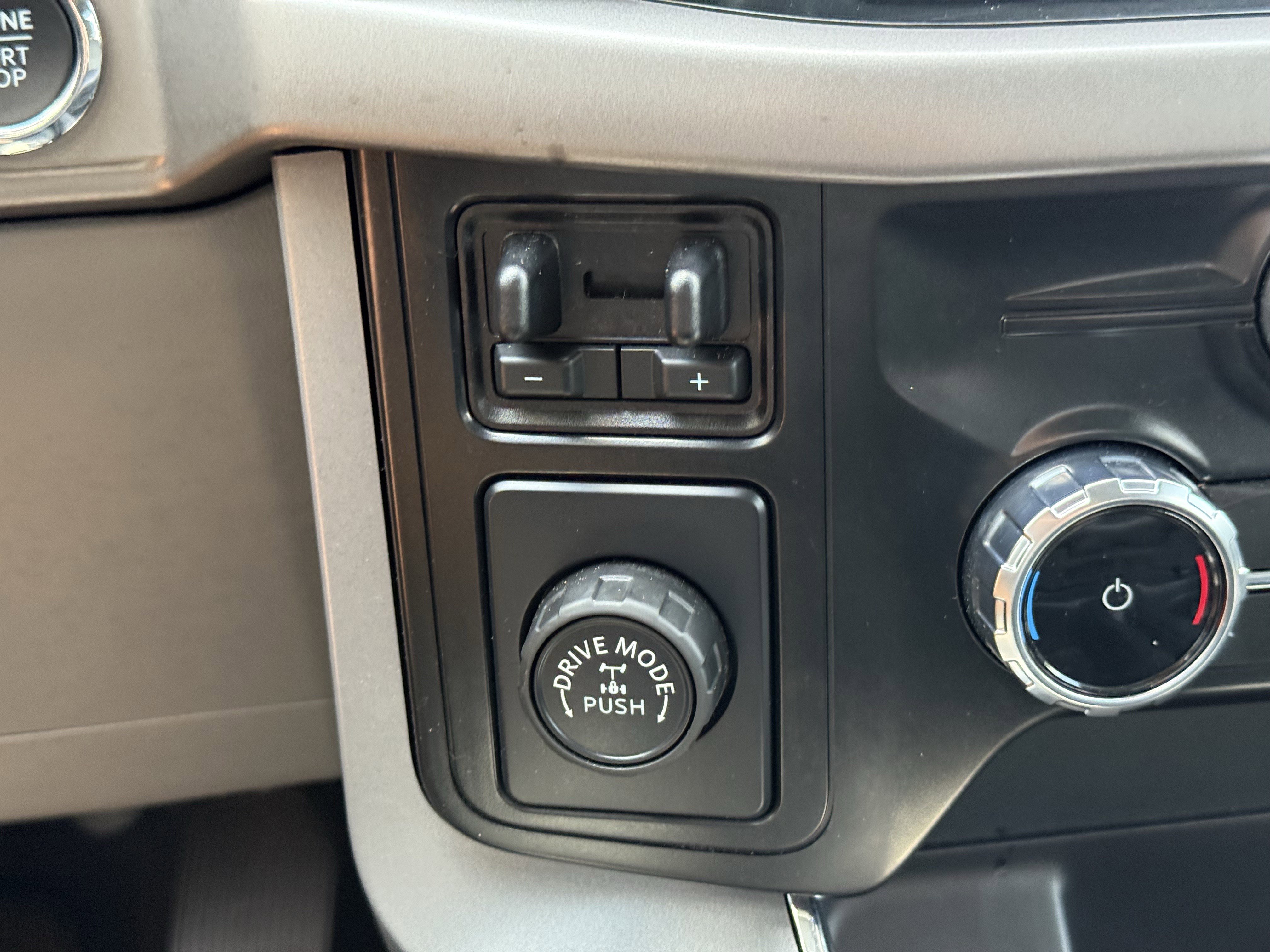Used 2024 Ford F150 XLT w/ Equipment Group 302A MID RWD image 22