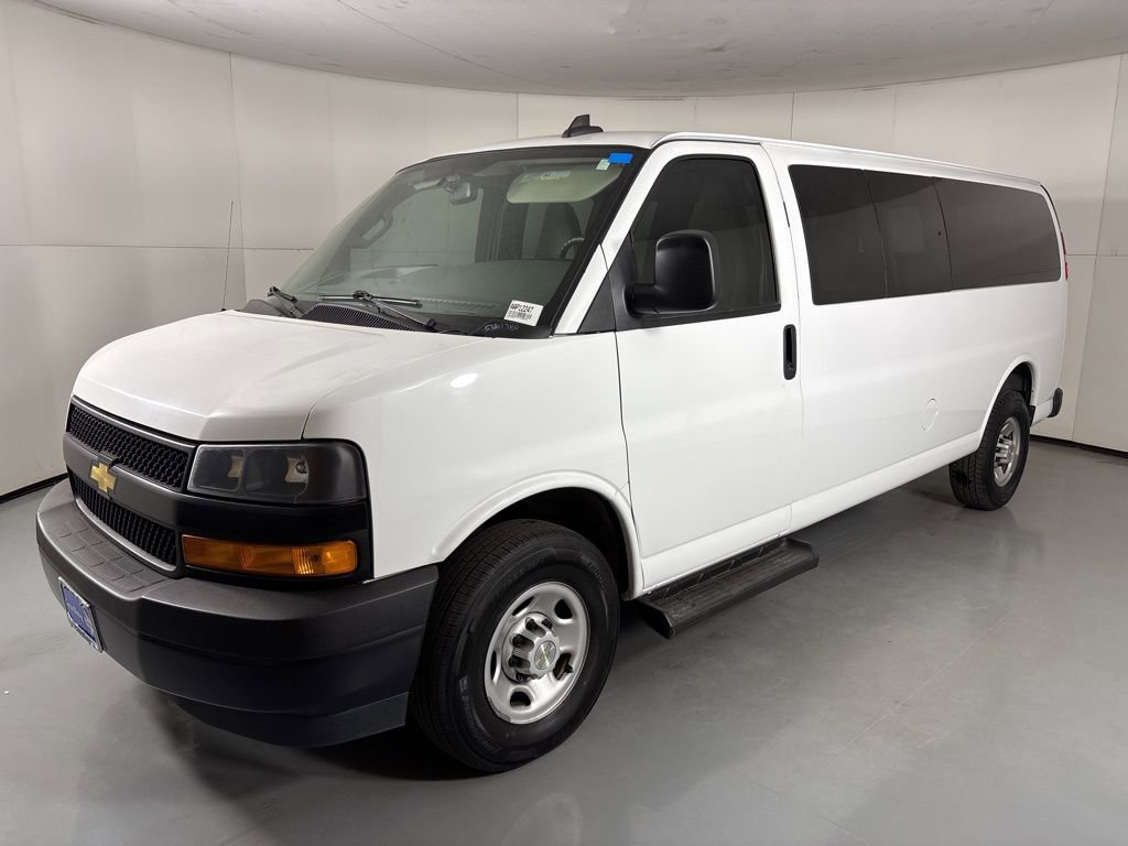 Used 2023 Chevrolet Express 3500 LS image 5