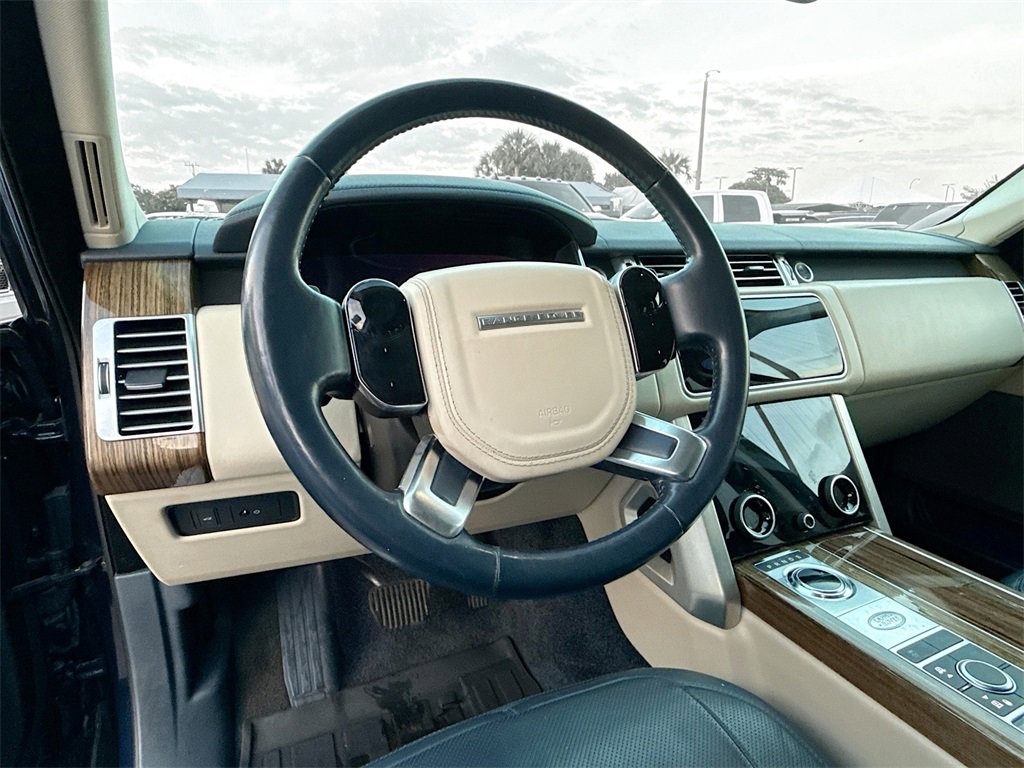 Used 2018 Land Rover Range Rover Supercharged image 12