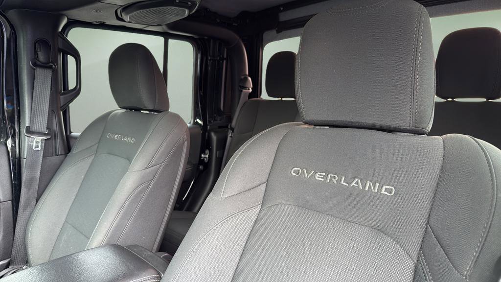 Used 2022 Jeep Gladiator Overland w/ Safety Group image 12