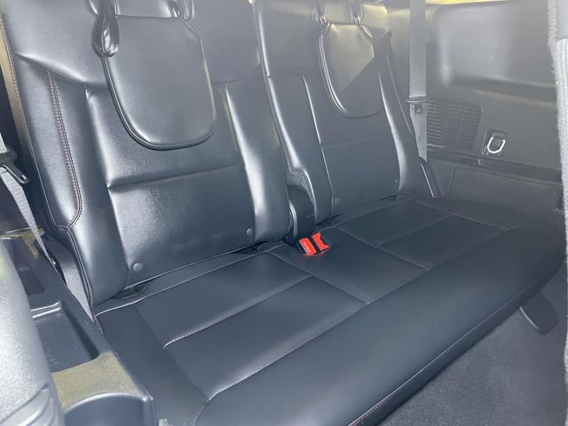 Used 2025 Ford Explorer ST-Line w/ ST-Line Street Pack AWD/4WD image 25
