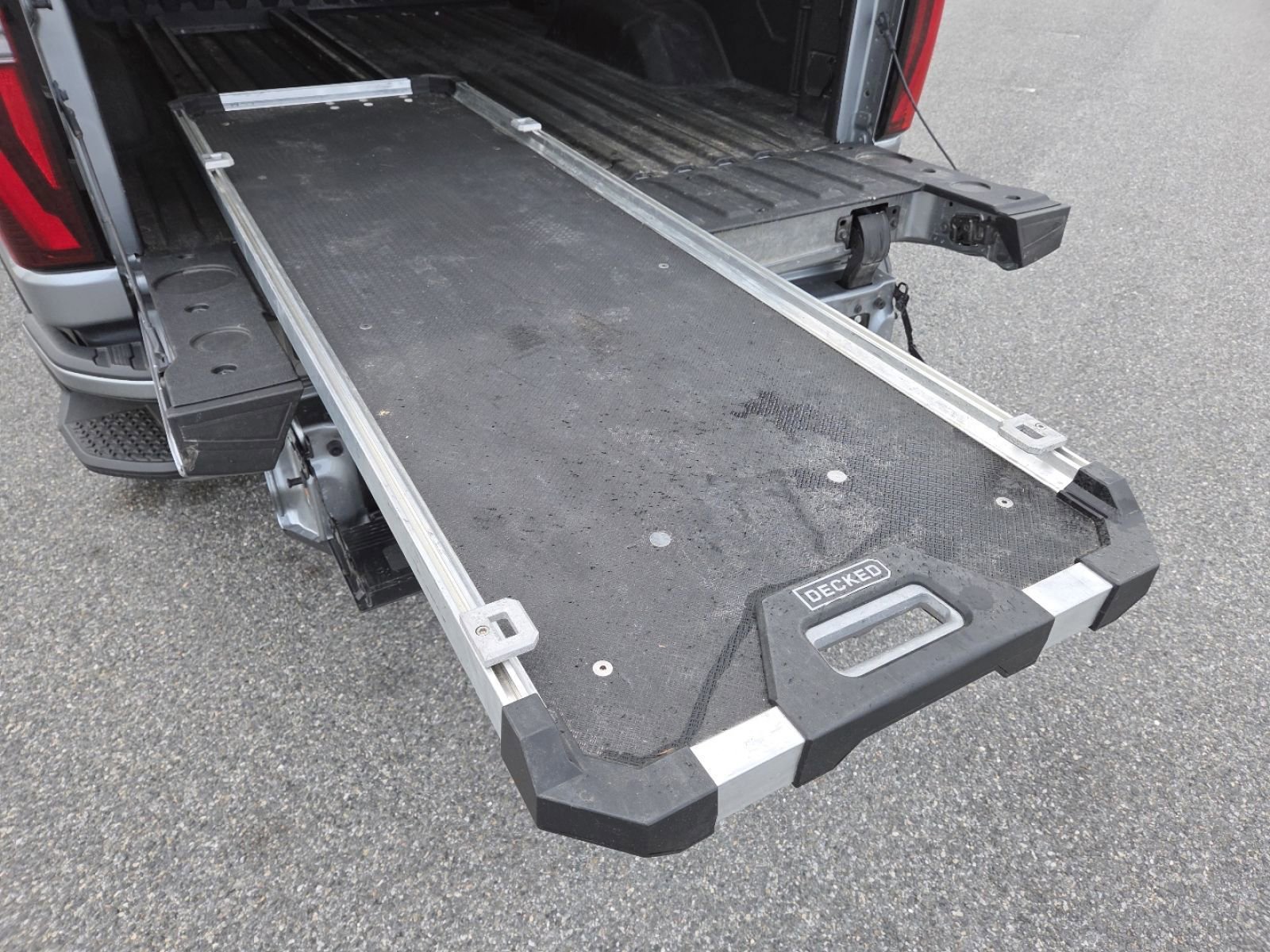 Used 2025 GMC Sierra 2500 Denali w/ Technology Package image 17