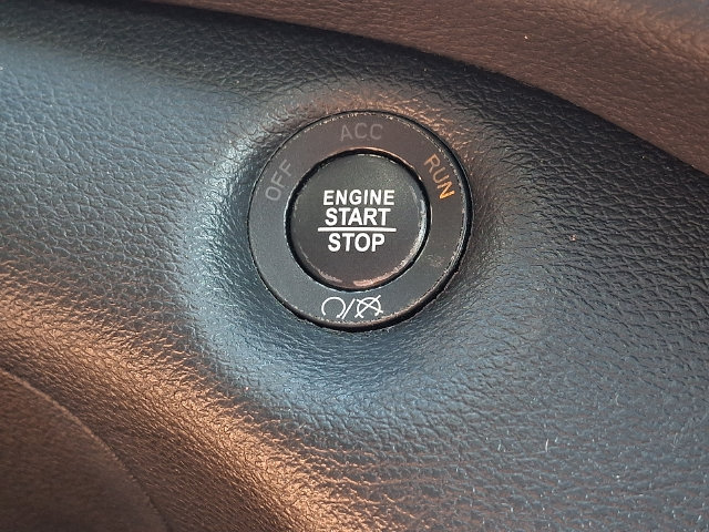 Used 2020 Jeep Cherokee Limited AWD/4WD image 25