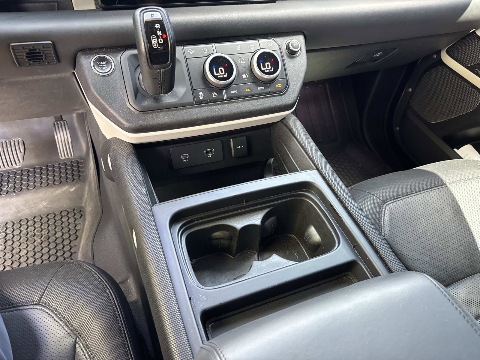 Used 2022 Land Rover Defender 110 X-Dynamic HSE AWD/4WD image 26