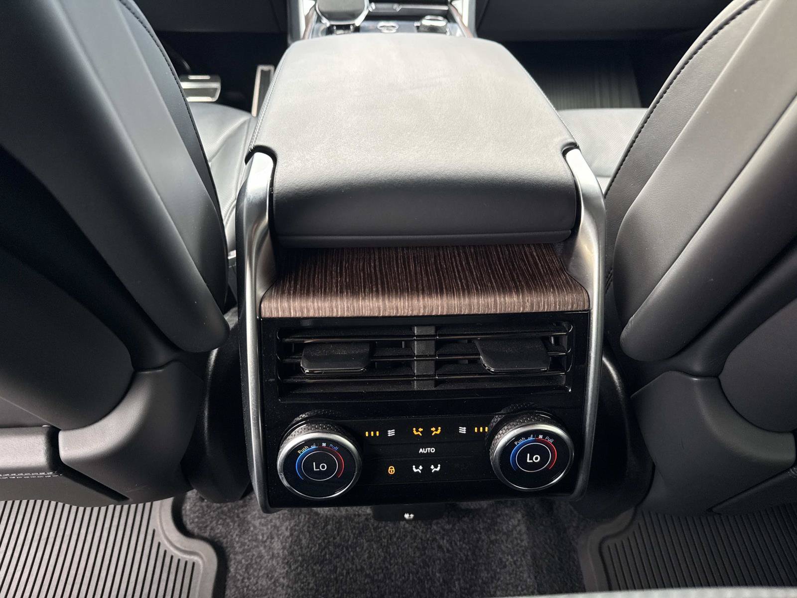 Certified 2023 Land Rover Range Rover Autobiography AWD/4WD image 17