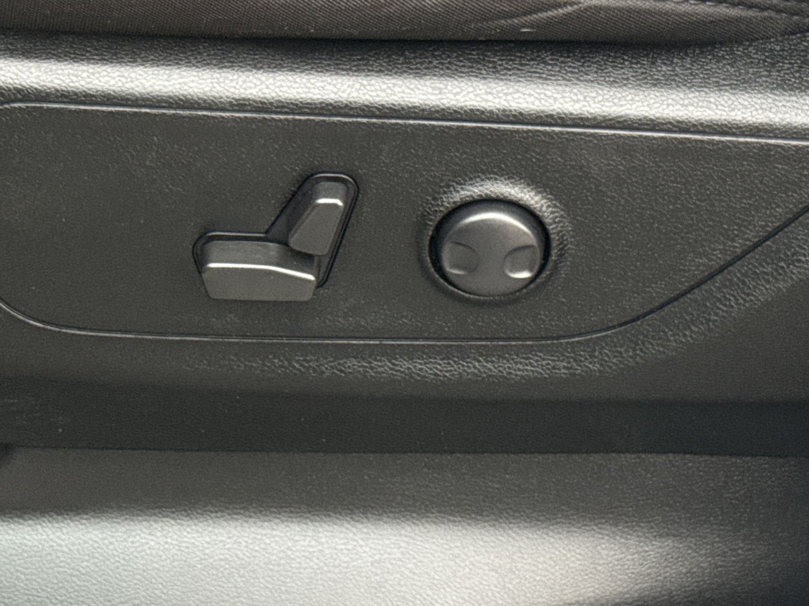 Used 2022 RAM 1500 Big Horn AWD/4WD image 14