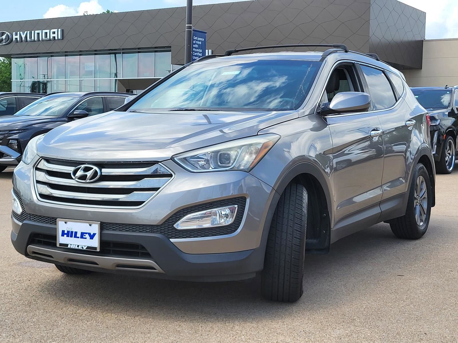 Used 2015 Hyundai Santa Fe Sport w/ Option Group 02 FWD image 2