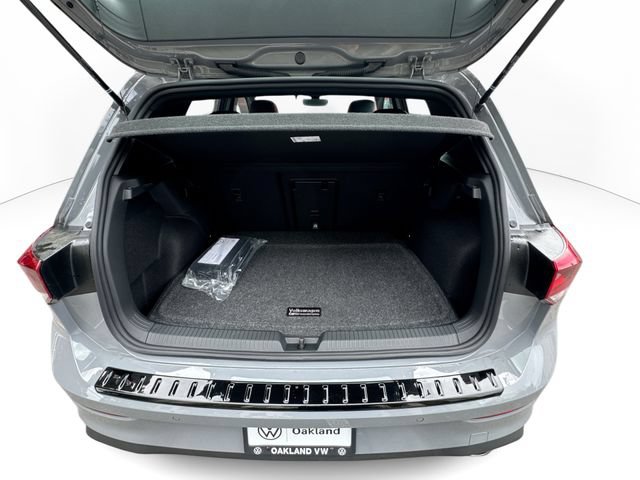 New 2026 Volkswagen GTI SE FWD image 21