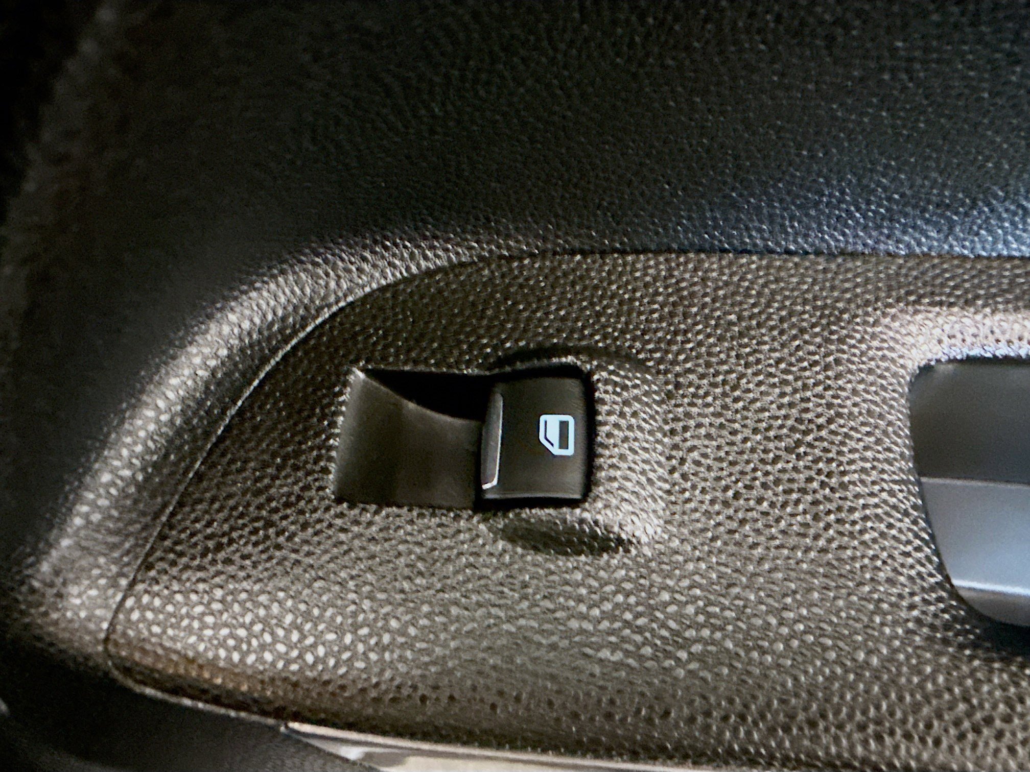 Used 2021 Ford EcoSport SE image 31