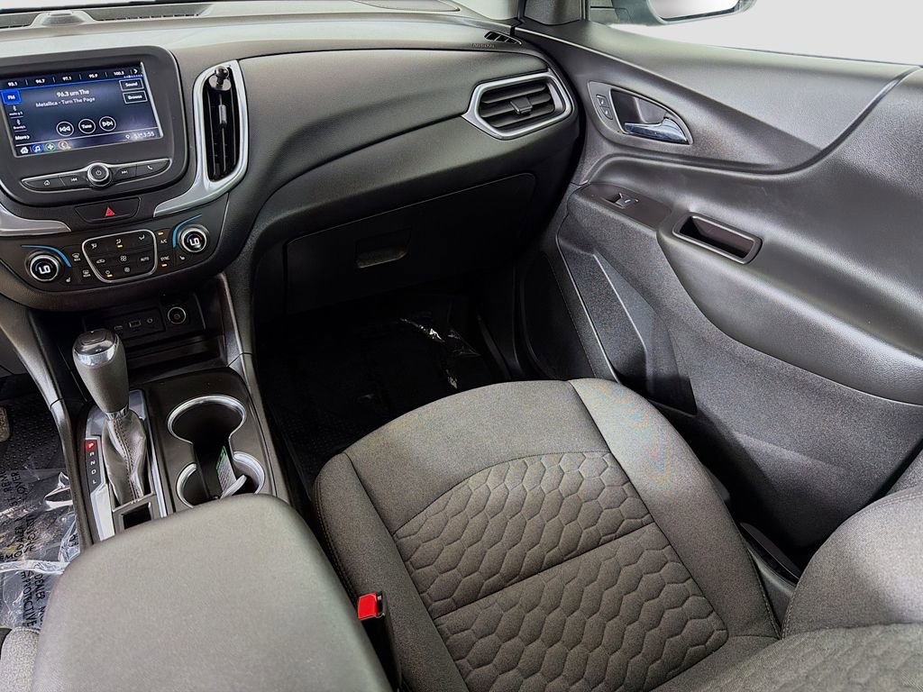 Used 2020 Chevrolet Equinox LT w/ Driver Convenience Package FWD image 24