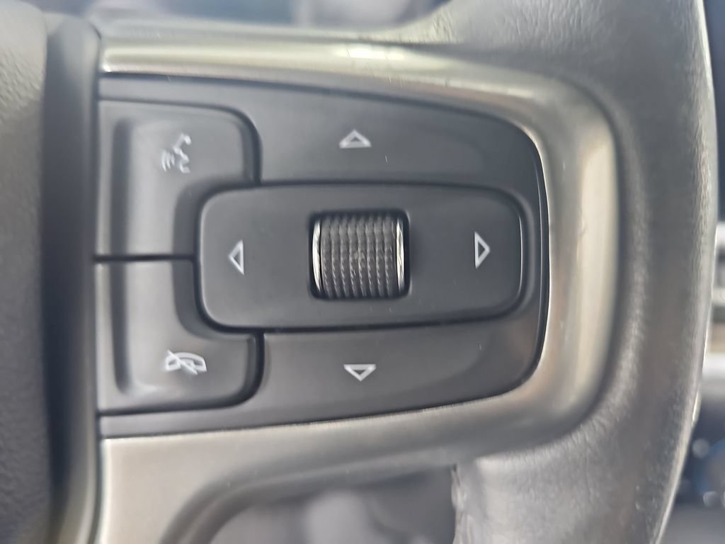 Used 2022 Chevrolet Silverado 1500 RST AWD/4WD image 23