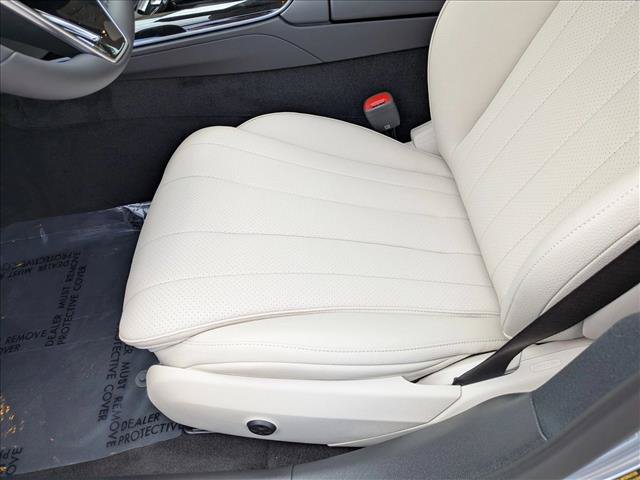 New 2026 Mercedes-Benz E 350 4MATIC Sedan image 4