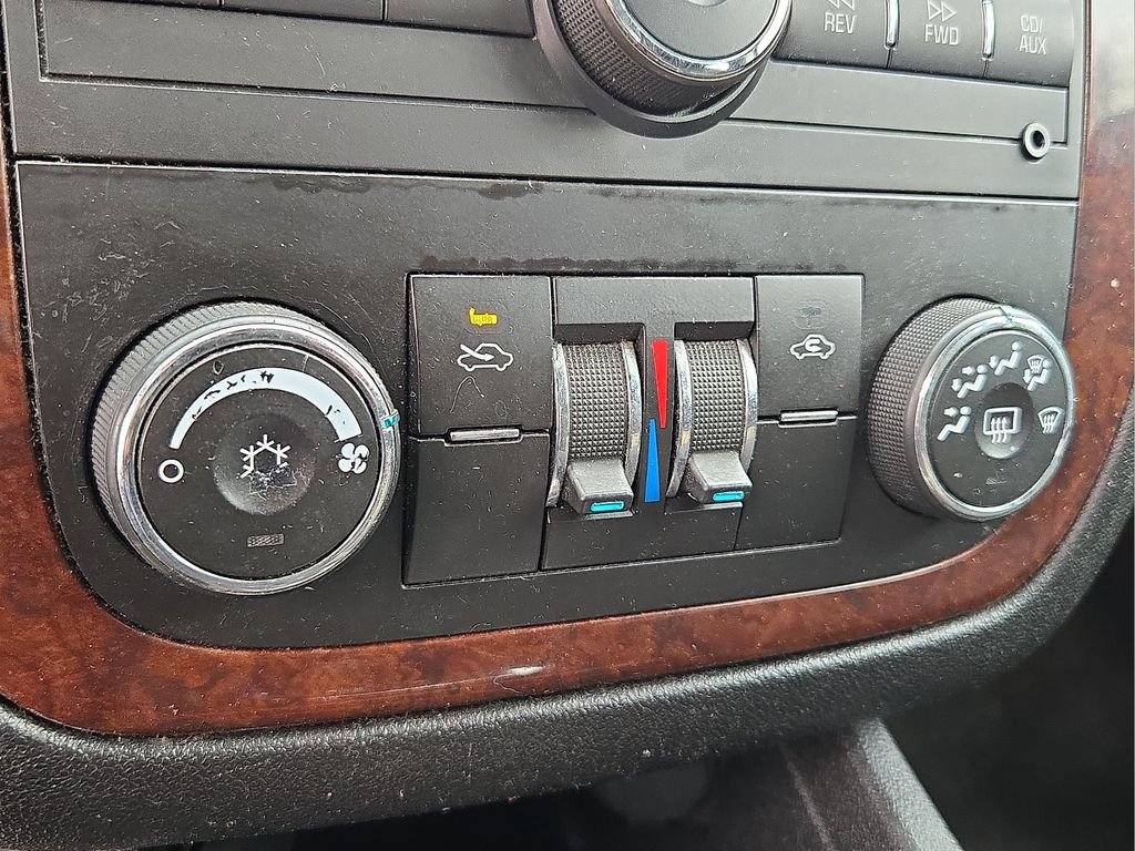 Used 2011 Chevrolet Impala LT FWD image 19