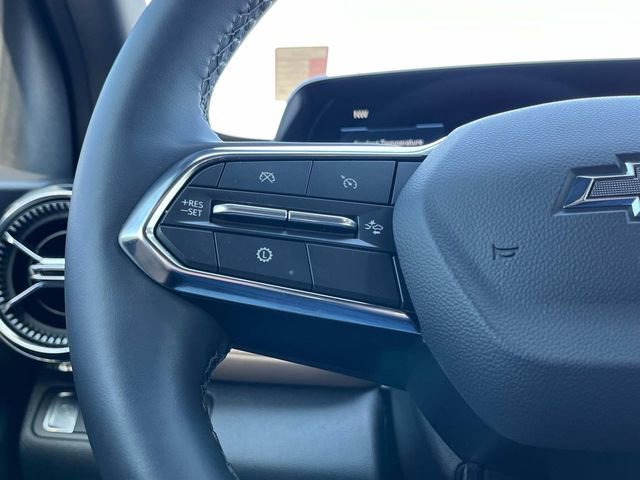 Certified 2026 Chevrolet Equinox ACTIV w/ Convenience Package III FWD image 32