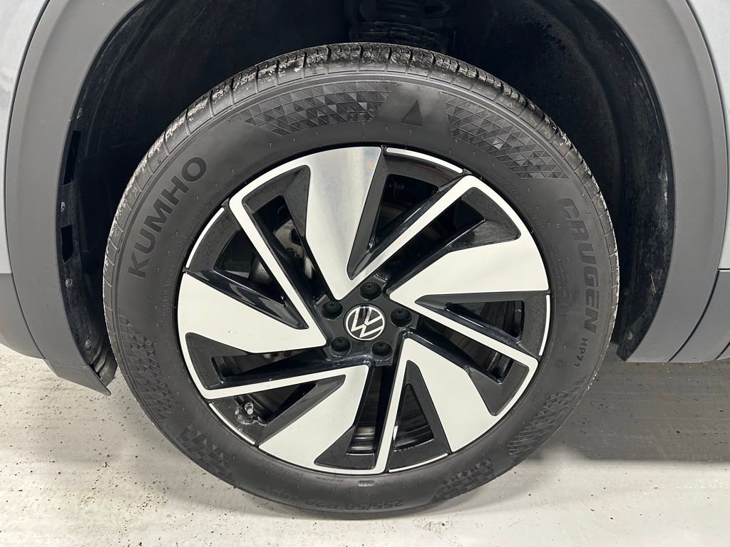 Used 2025 Volkswagen Atlas SE image 68