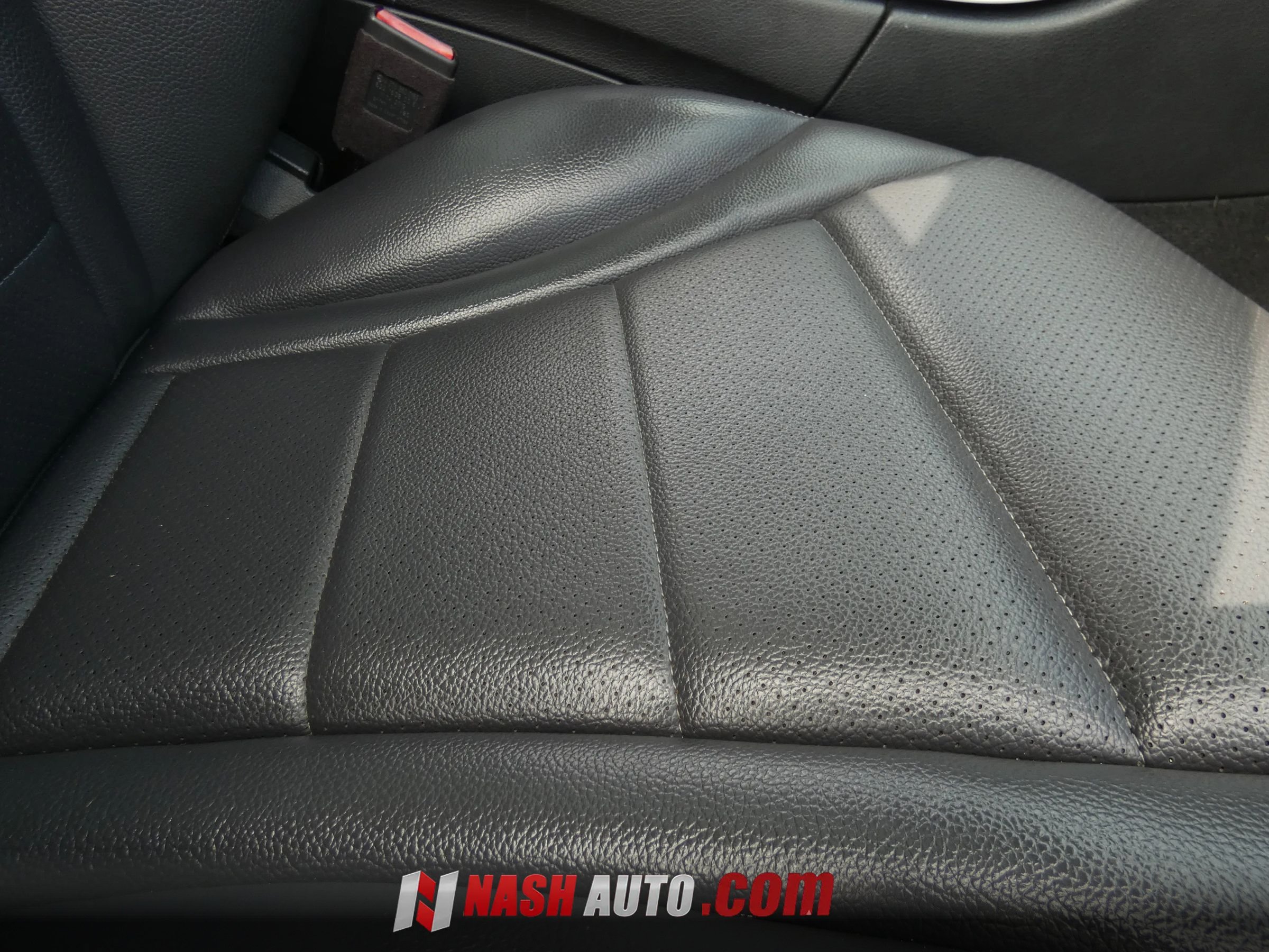 Used 2019 Mercedes-Benz C 300 Sedan image 28