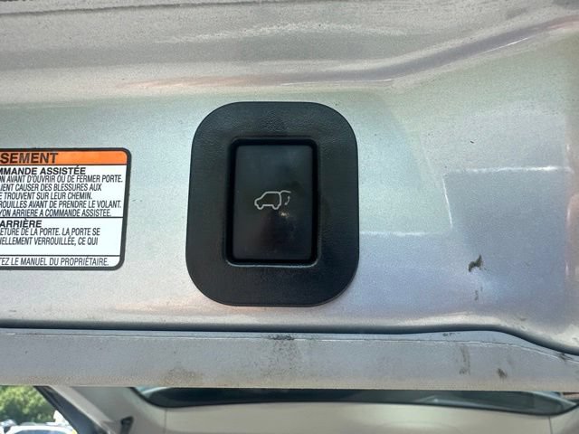 Used 2015 Toyota Sienna XLE w/ XLE Navigation Package FWD image 10