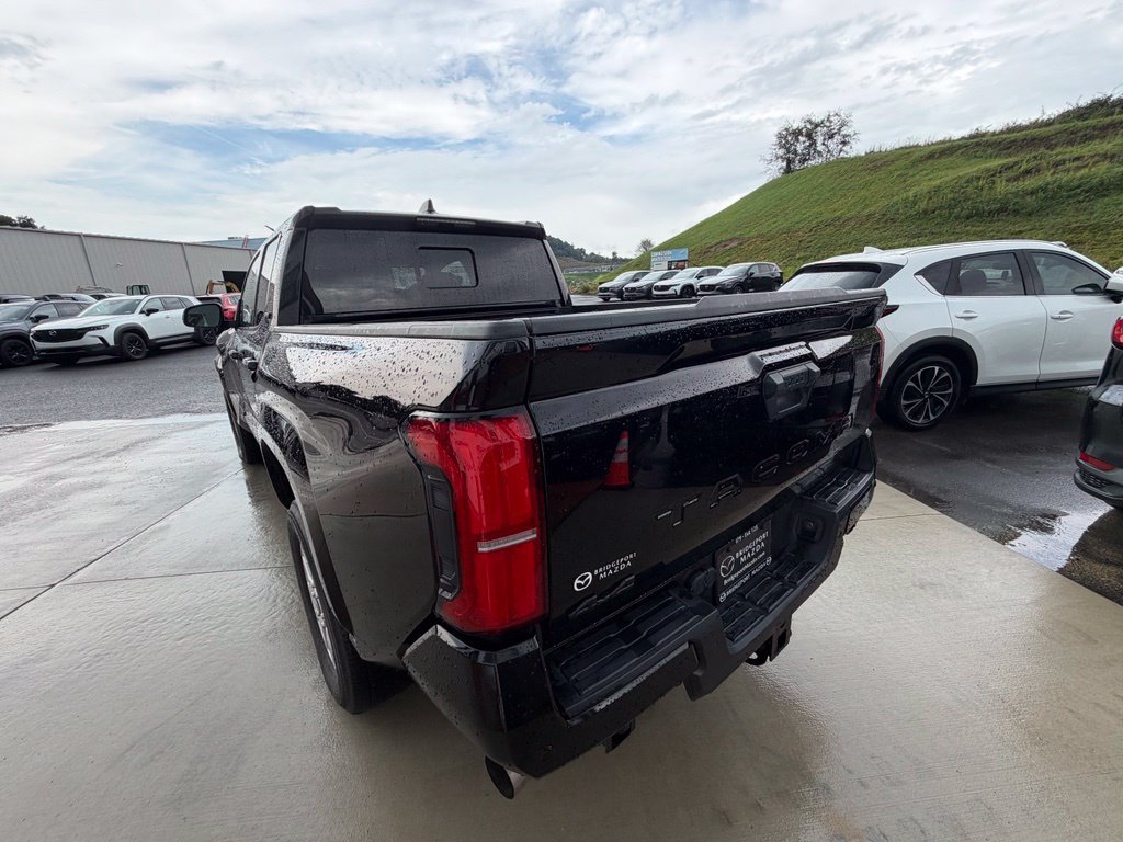 Used 2024 Toyota Tacoma SR5 AWD/4WD image 8