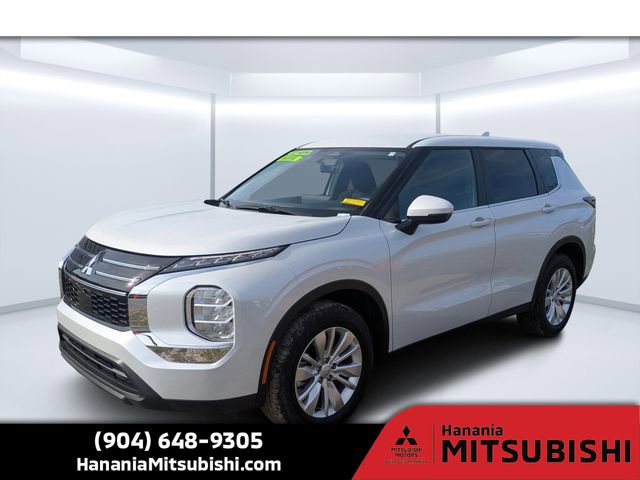 Used 2025 Mitsubishi Outlander ES image 7