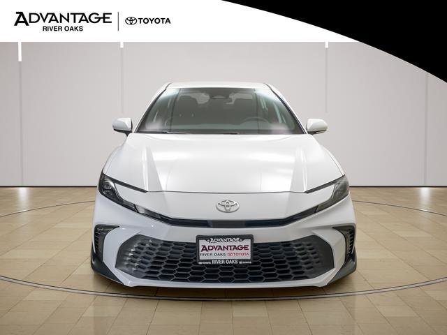 Certified 2025 Toyota Camry SE FWD image 3