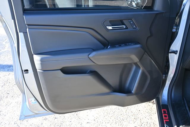 Used 2024 Chevrolet Colorado LT w/ LT Convenience Package II image 10