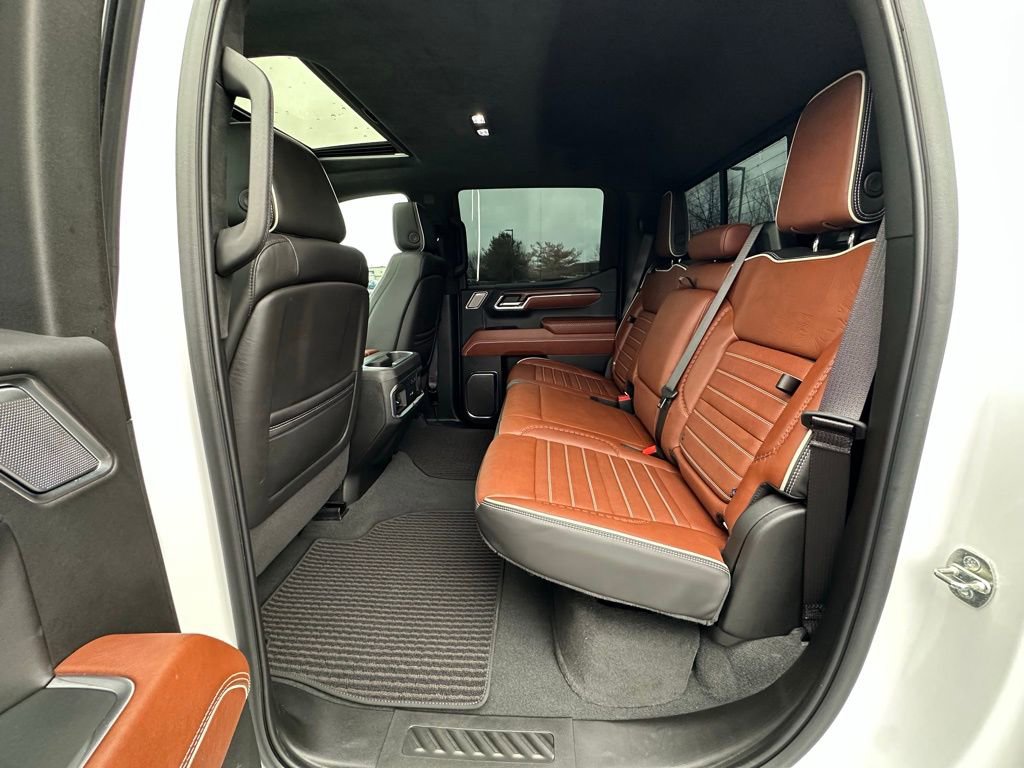 Used 2024 GMC Sierra 1500 Denali Ultimate image 7