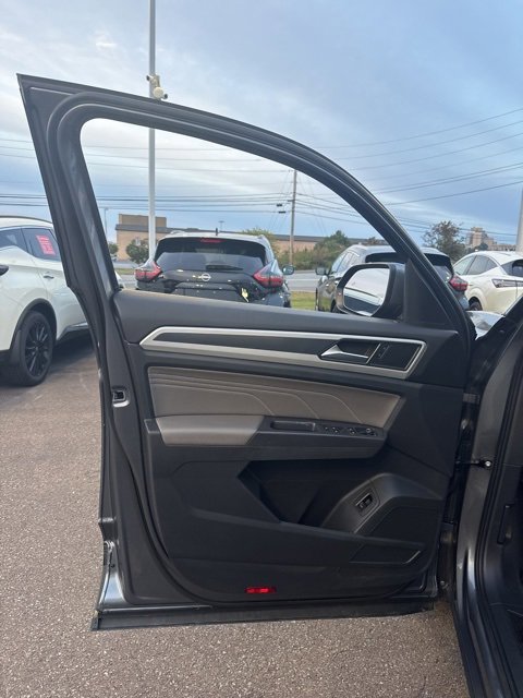 Used 2021 Volkswagen Atlas Cross Sport SEL image 10