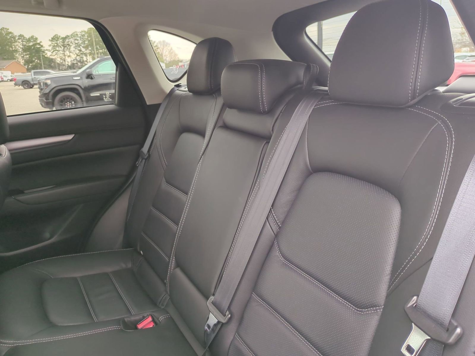Used 2025 MAZDA CX-5 AWD 2.5 S w/ Preferred Package image 3