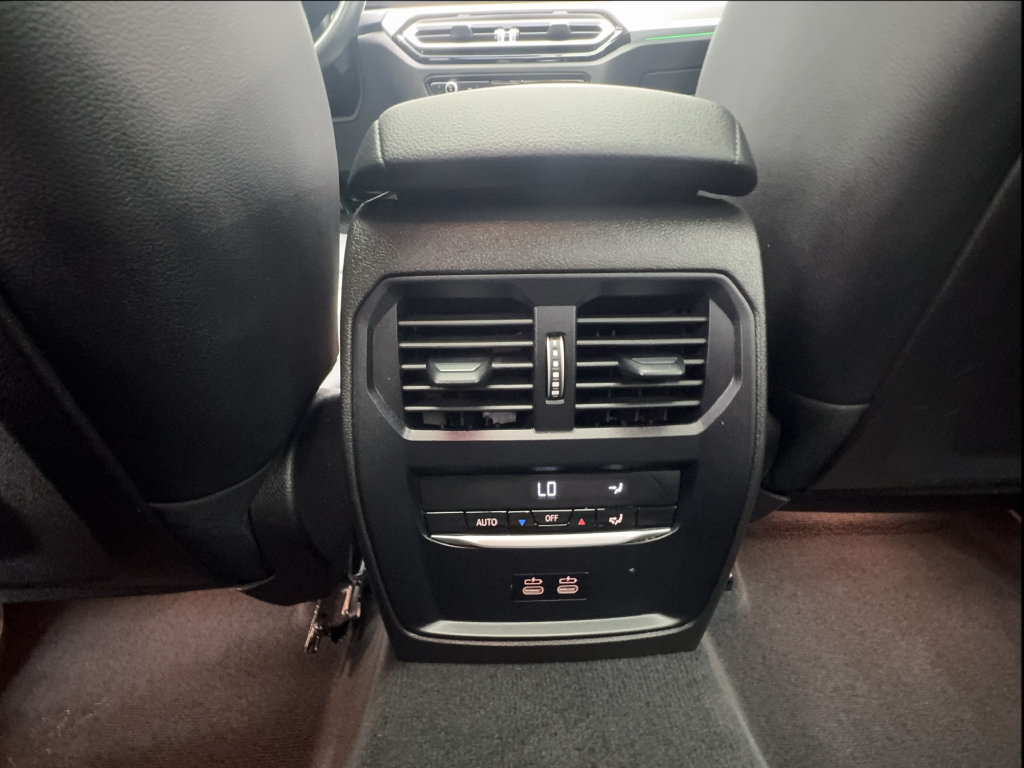 Used 2024 BMW 330i Sedan RWD image 42