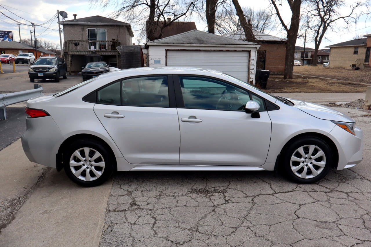 Used 2024 Toyota Corolla LE image 7