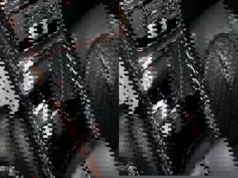 Used 2014 Audi S8 image 29