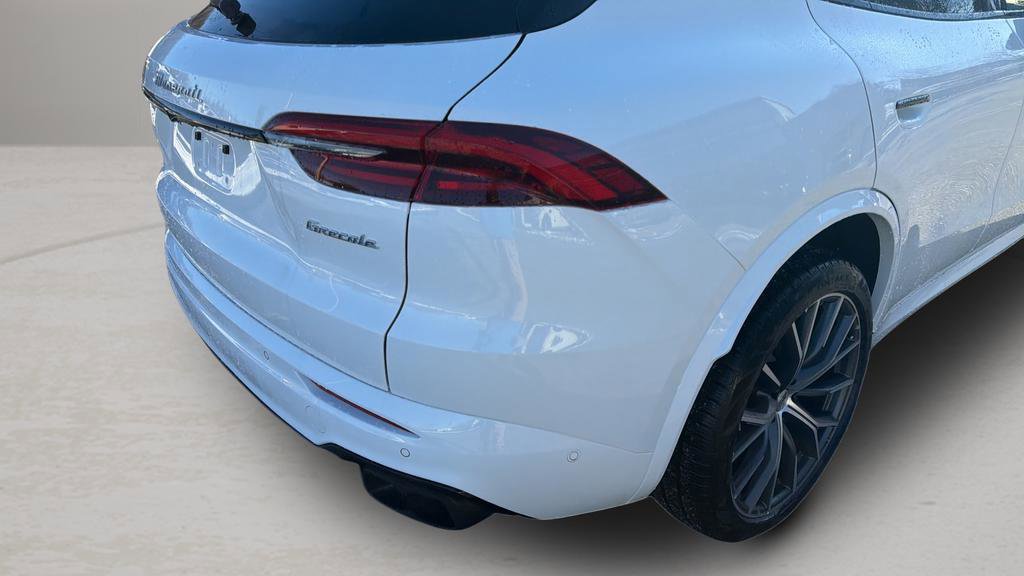New 2026 Maserati Grecale Modena image 11