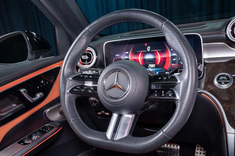 Certified 2023 Mercedes-Benz GLC 300 image 18