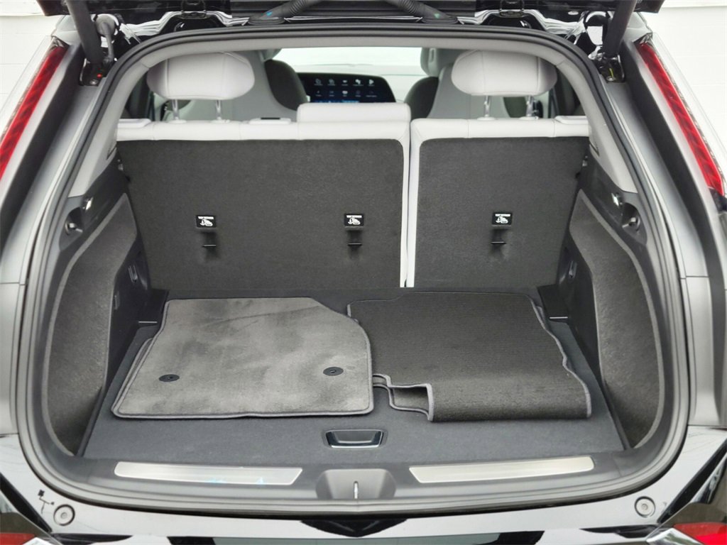 Certified 2025 Cadillac Optiq Sport 1 image 28