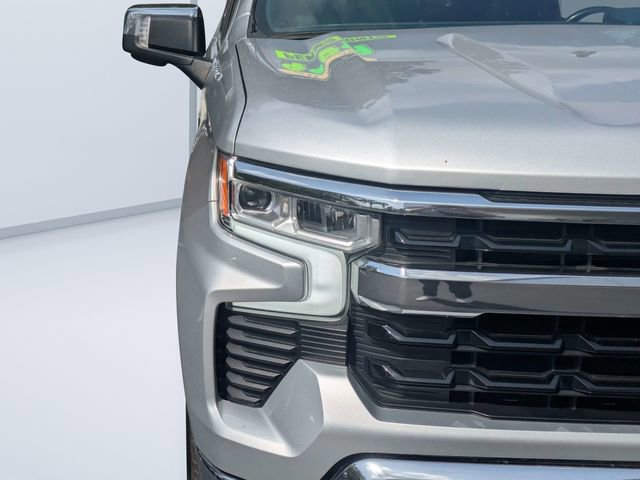 Used 2022 Chevrolet Silverado 1500 LT w/ Safety Package AWD/4WD image 9