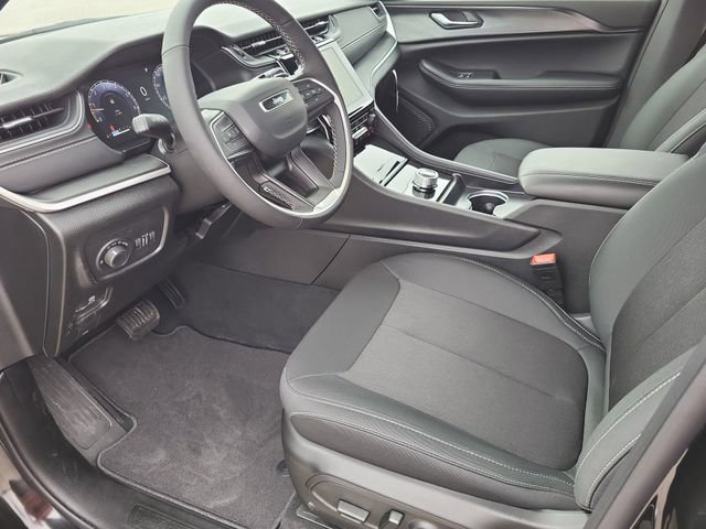 New 2026 Jeep Grand Cherokee L 4WD image 13