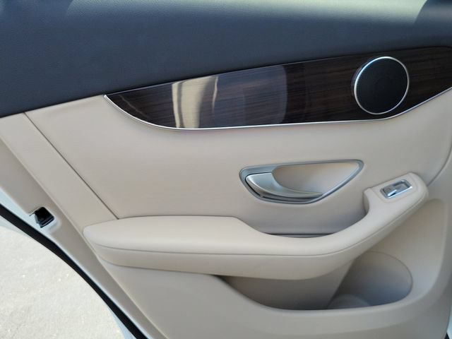 Used 2022 Mercedes-Benz GLC 300 image 10